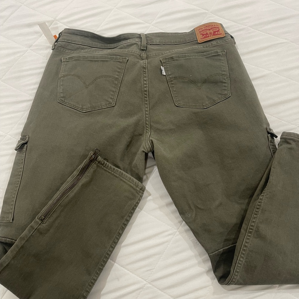 Womens Levi’s jeans sz32